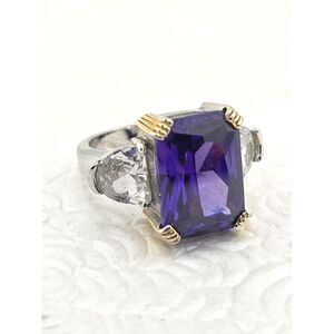 Two Tone Amethyst Color Cocktail Ring Purple Emerald Cut Glass Pinky Sz. 6 Glam